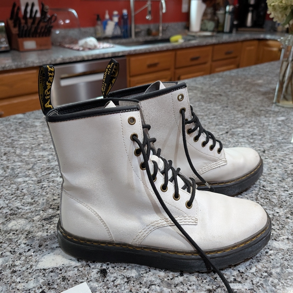 Dr. Martens Zavala White Leather Lace Up Combat Boots Size 8 M Women